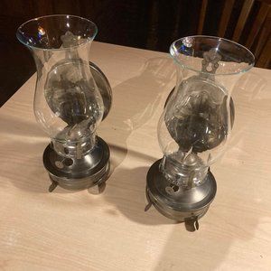 Vintage Metal Oil Lamps Wall Mount Bracket 2 Oil Lamps w/ Clear Glass Globes